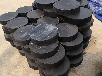 仁化县板式橡胶支座由若干层橡胶片与薄钢板经加压硫化